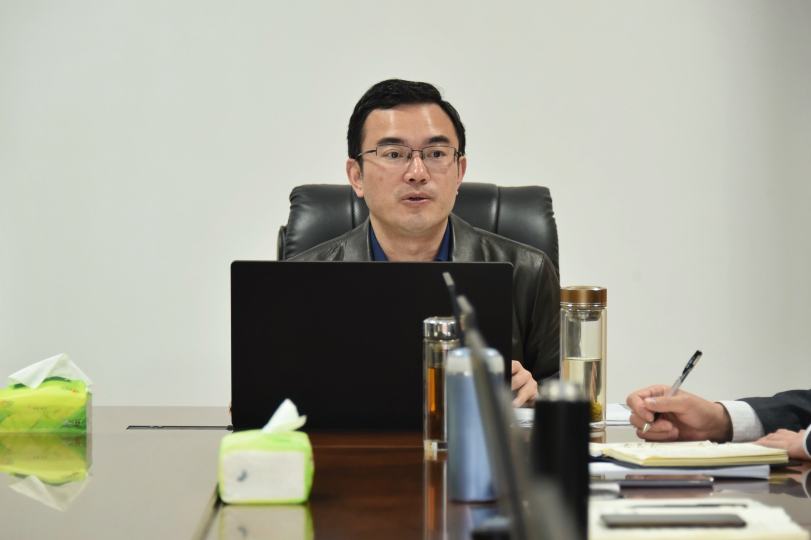 【理论学习】学院召开4月党委理论学习中心组(扩大)学习? onmousewheel=